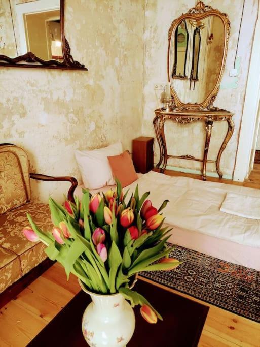 Schoeneberg Holiday Flat & Art Gallery เบอร์ลิน ภายนอก รูปภาพ
