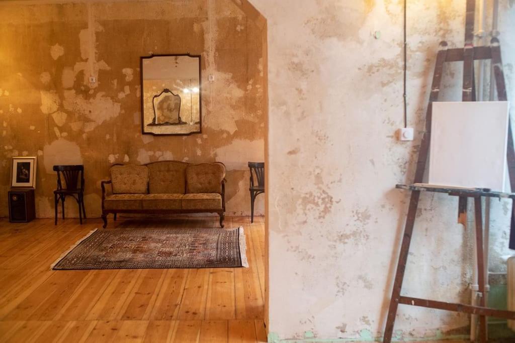 Schoeneberg Holiday Flat & Art Gallery เบอร์ลิน ภายนอก รูปภาพ